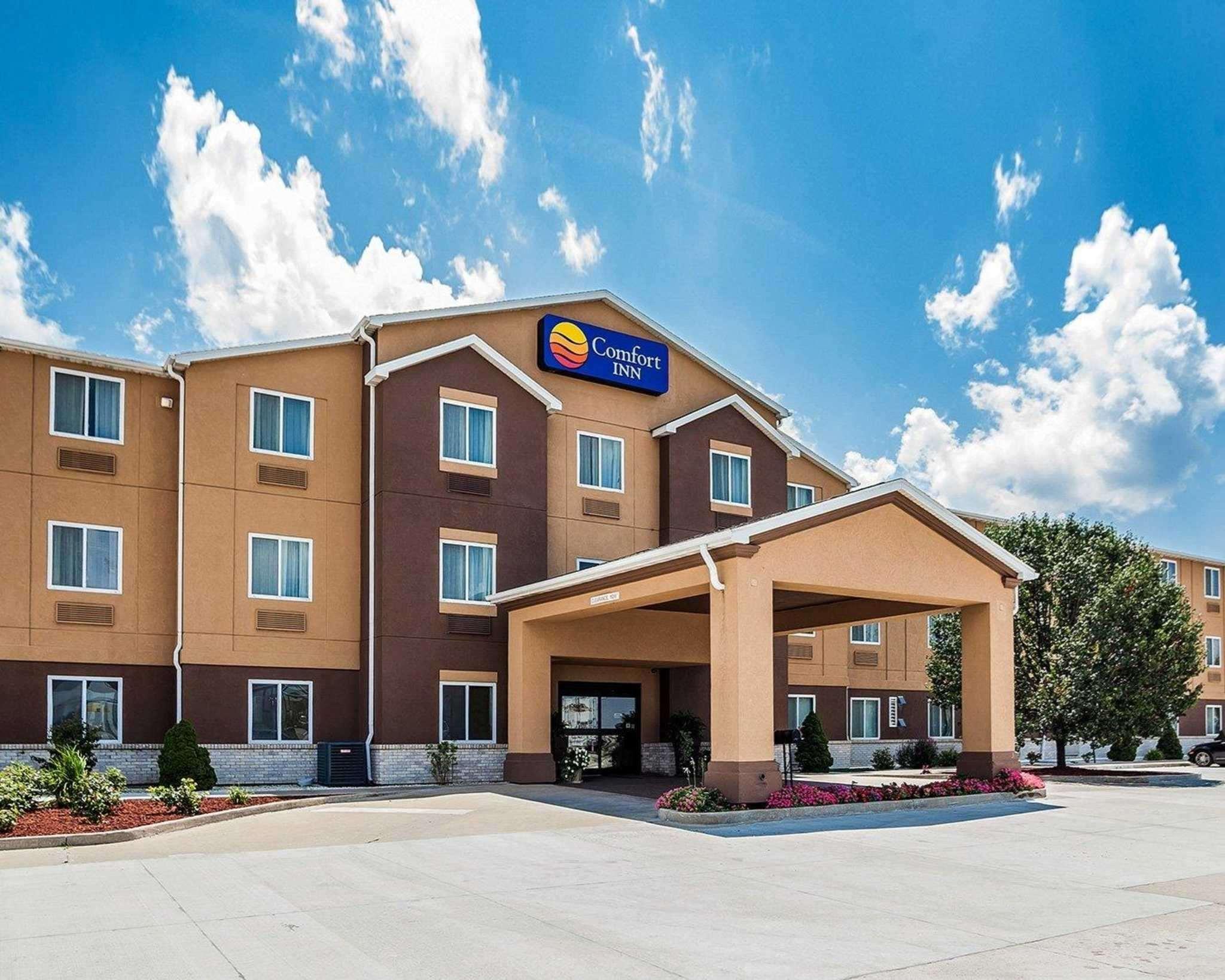 Comfort Inn & Suites Moberly Экстерьер фото